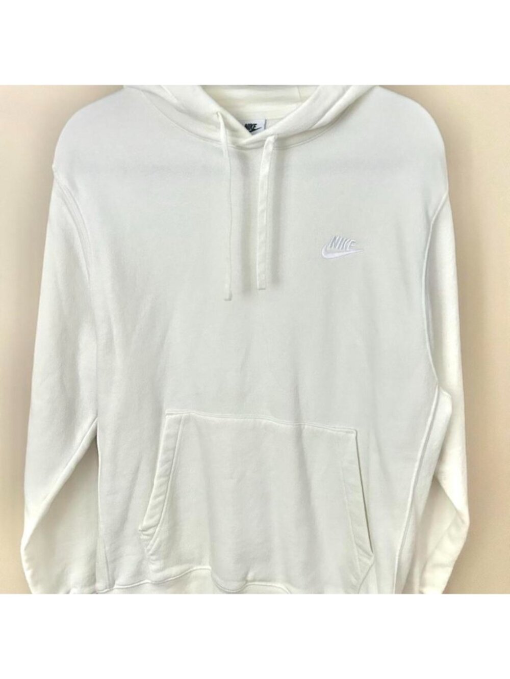 White Nike Hoodie— Size: L #swoosh #athletic